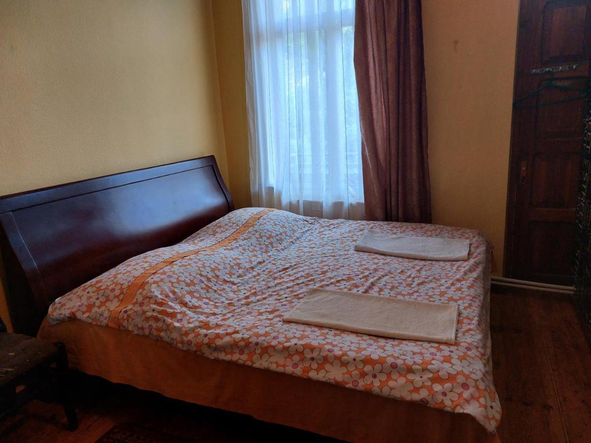 Vaniko'S Guesthouse Borjomi Luaran gambar