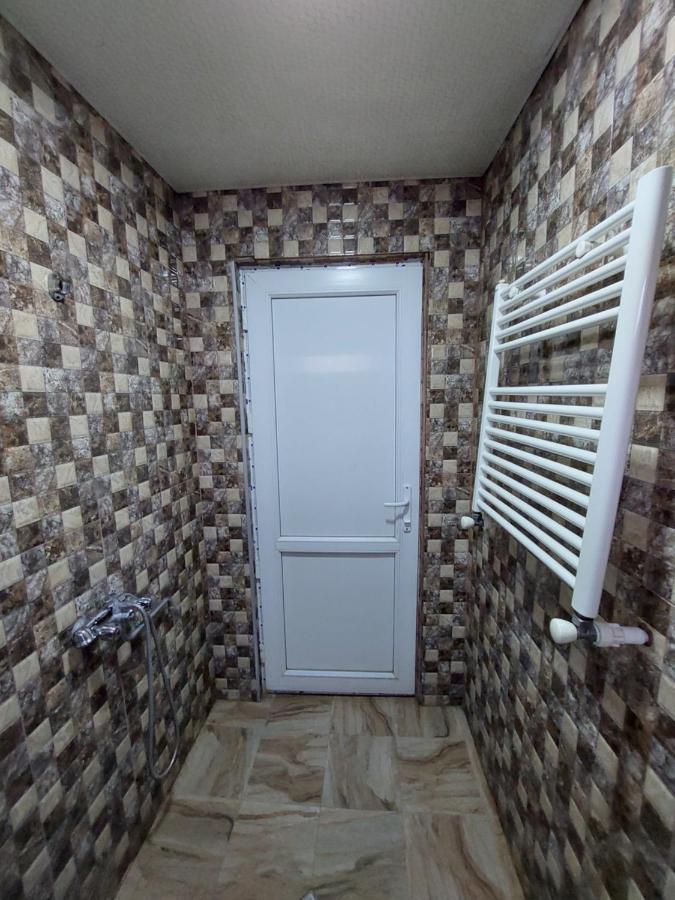 Vaniko'S Guesthouse Borjomi Luaran gambar